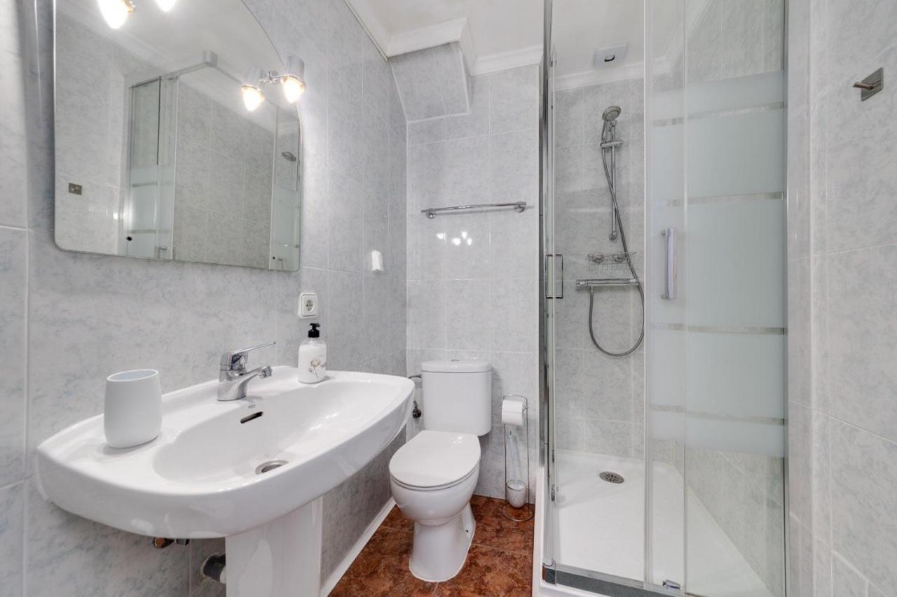 Comfortable Apartment With Wi-Fi Аликанте Екстериор снимка