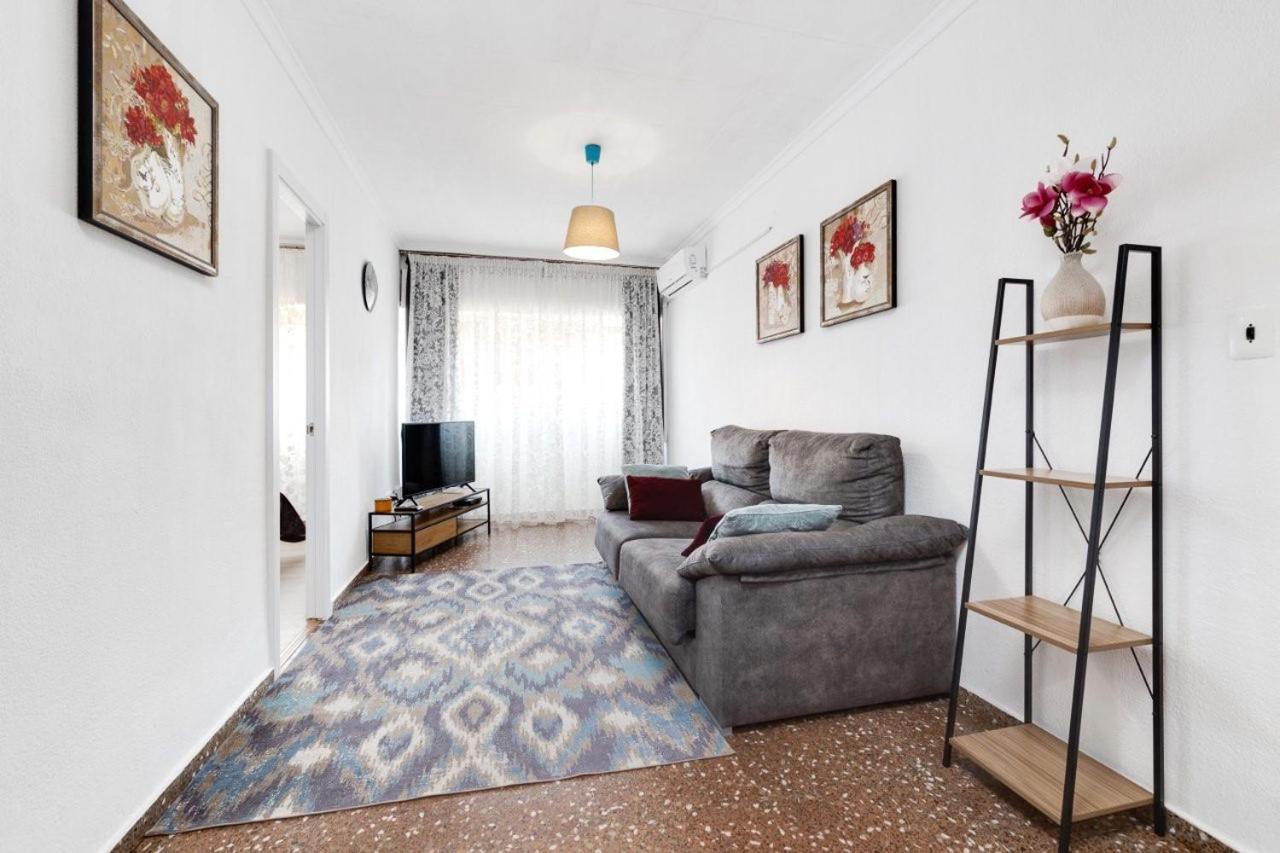Comfortable Apartment With Wi-Fi Аликанте Екстериор снимка