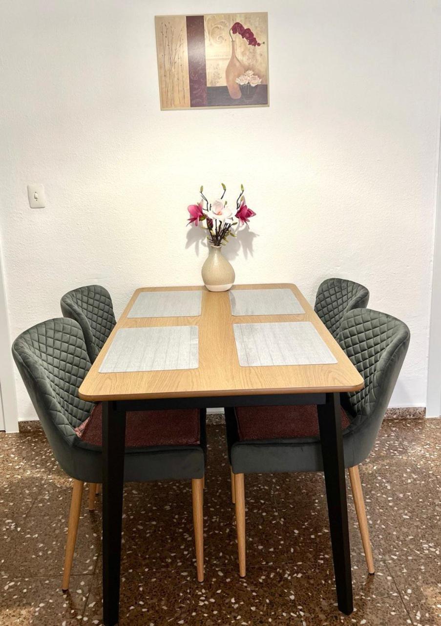 Comfortable Apartment With Wi-Fi Аликанте Екстериор снимка