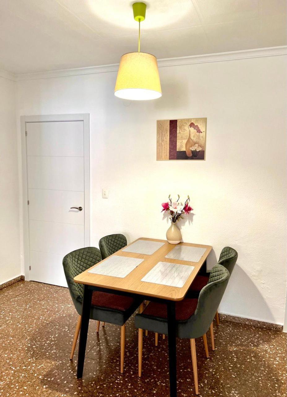 Comfortable Apartment With Wi-Fi Аликанте Екстериор снимка